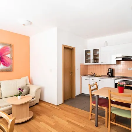 Medved In The Historic Center Apartment Koper