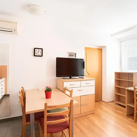 Medved In The Historic Center *