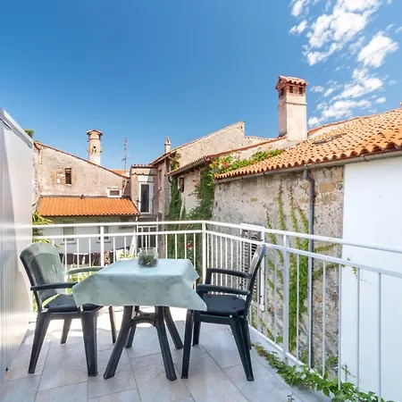 Medved In The Historic Center *