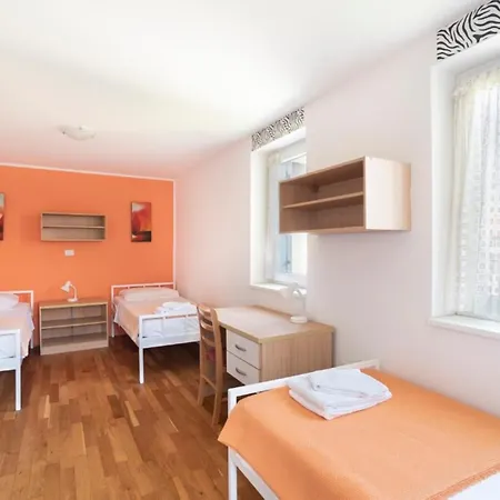 Medved In The Historic Center Koper