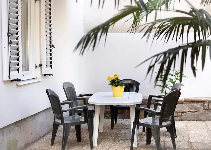 Διαμέρισμα Medved In The Historic Center