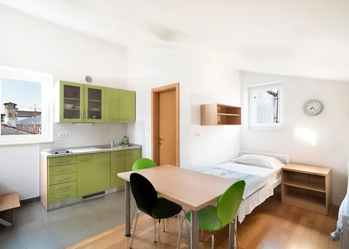 Medved In The Historic Center דירה