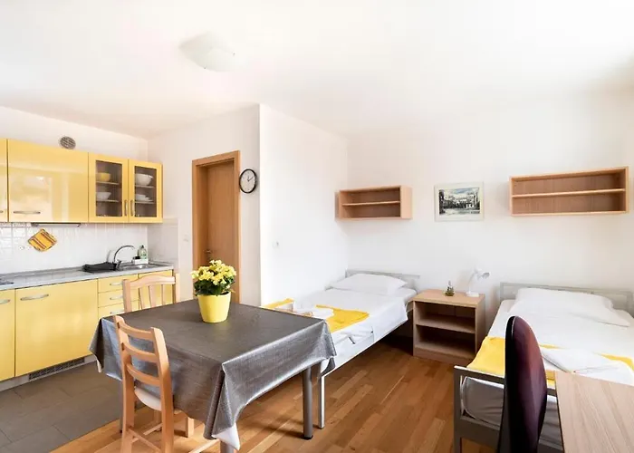 Διαμέρισμα Medved In The Historic Center *