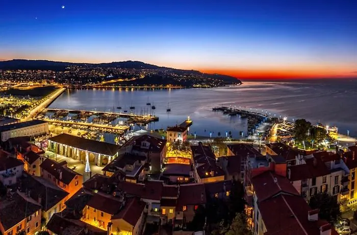 Medved In The Historic Center * Κόπερ